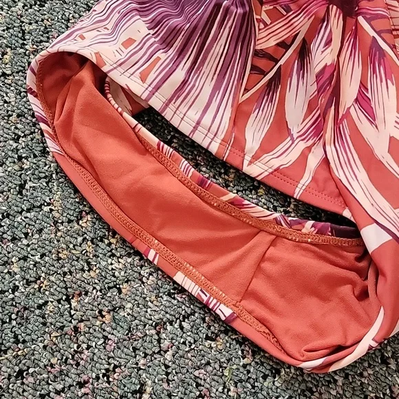 🍍3 for 10🍍  Konami sol bathing suit - Picture 3 of 3